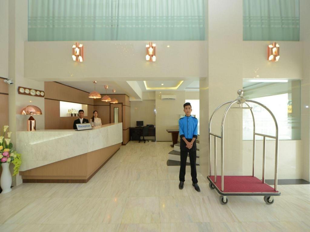 Hotel Lexus Γιανγκόν Εξωτερικό φωτογραφία