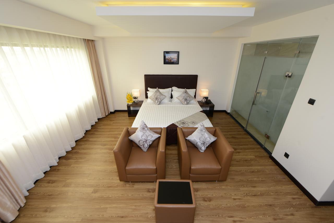 Hotel Lexus Γιανγκόν Εξωτερικό φωτογραφία