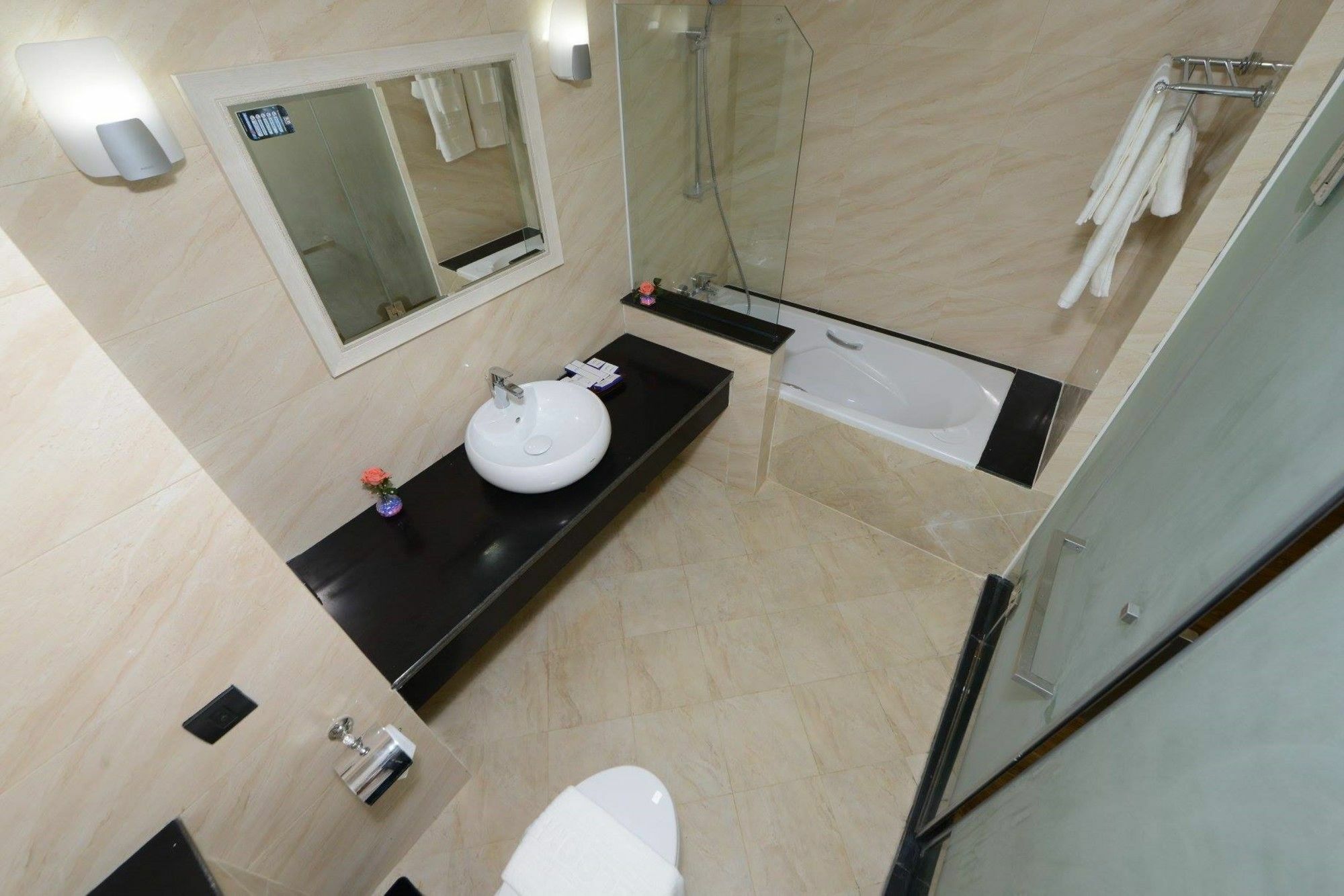 Hotel Lexus Γιανγκόν Εξωτερικό φωτογραφία